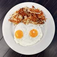 two egg breakfast with hashbrowns